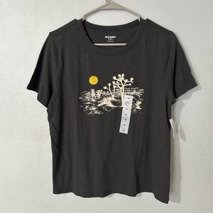 Brand new Old Navy Graphic Tee!